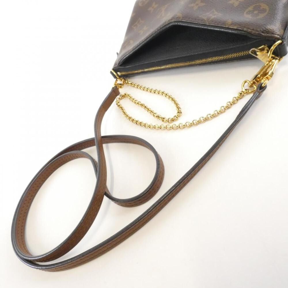 Louis Vuitton Shoulder Bags