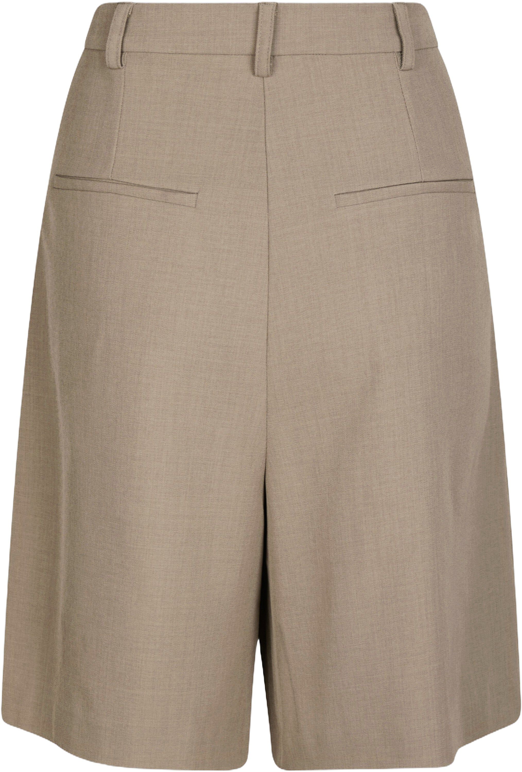Shorts i nikastruktur