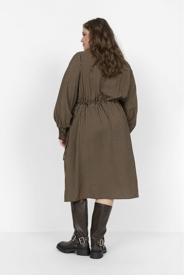 Curvy WA-GENTINA 4 Kjole Mørk sand