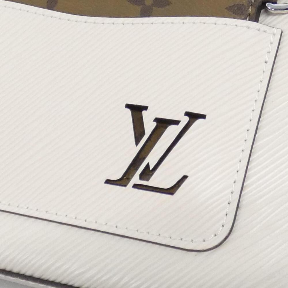 Louis Vuitton Shoulder Bags