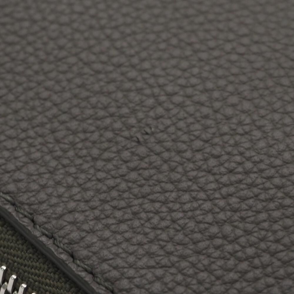 Louis Vuitton Pouch