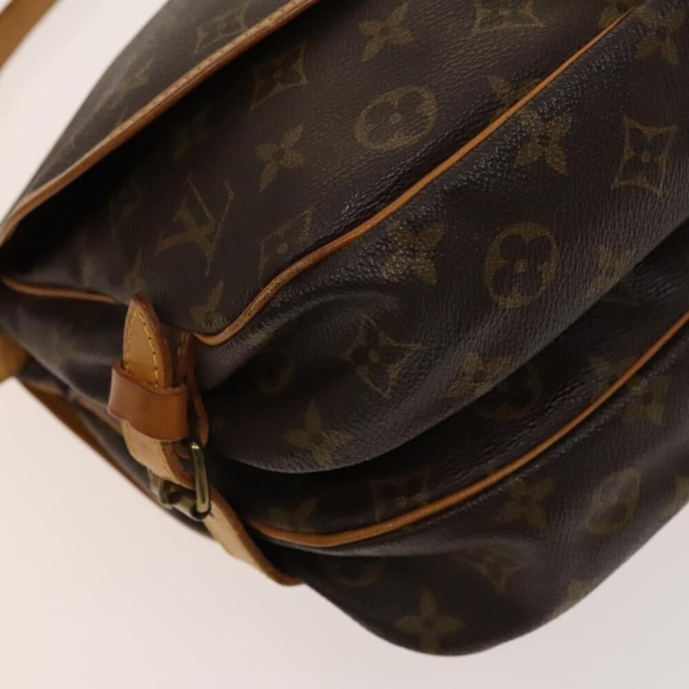 Louis Vuitton Saumur