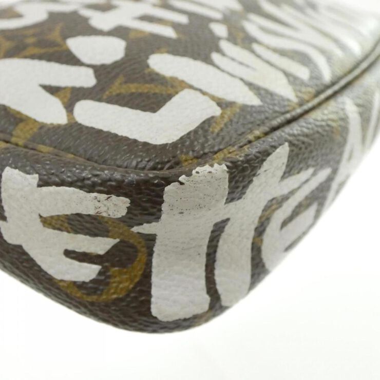 Louis Vuitton Pochette Accessoires