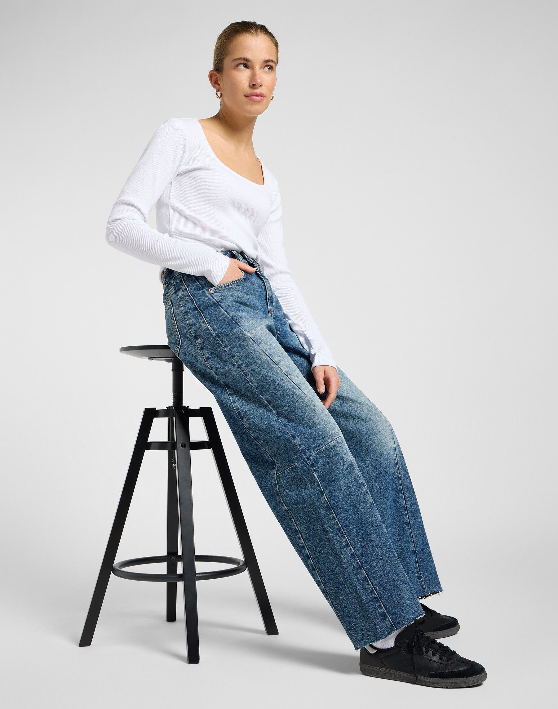 RIDER_BARREL GOING_FORWARD