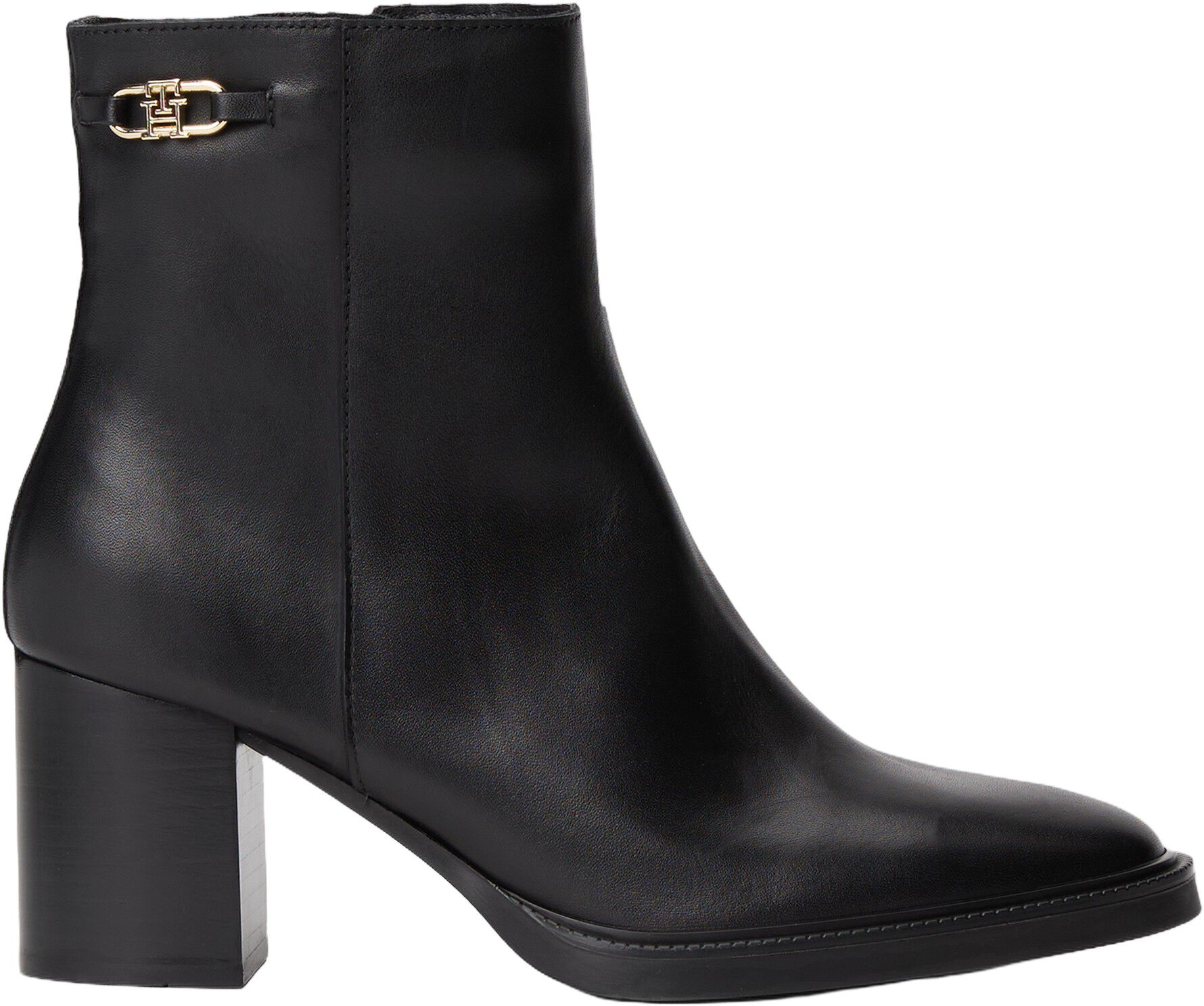 STACKED HEEL LEATHER ANKLE BOOT
