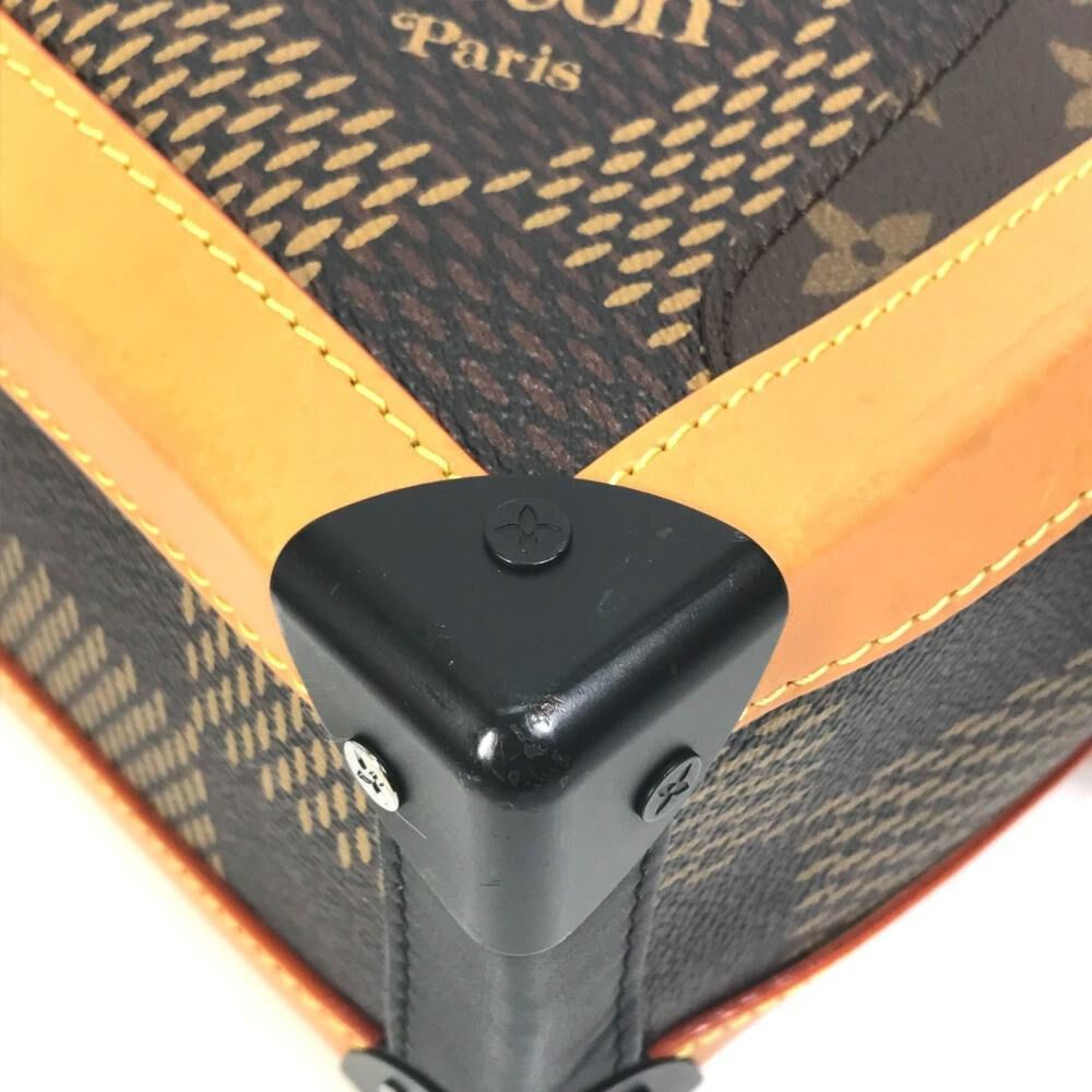 Louis Vuitton Shoulder Bags