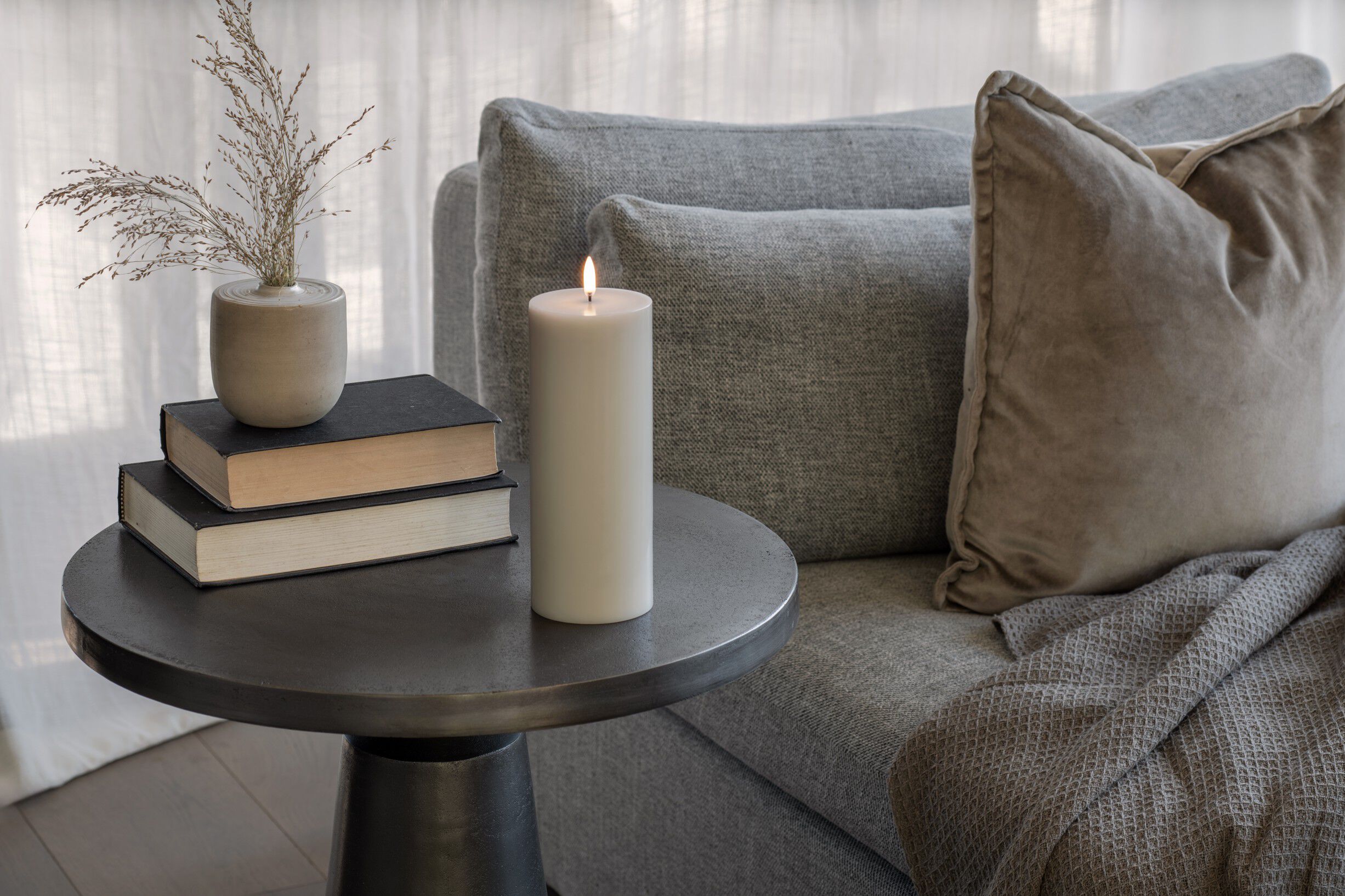 LED pillar candle, Oyster Grey, Smooth, 7,8x20 cm