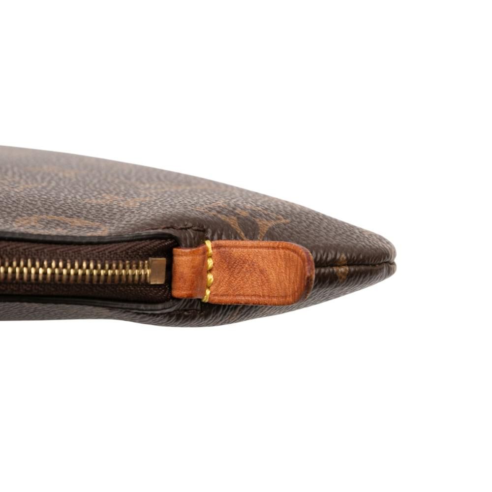 Louis Vuitton Clutch