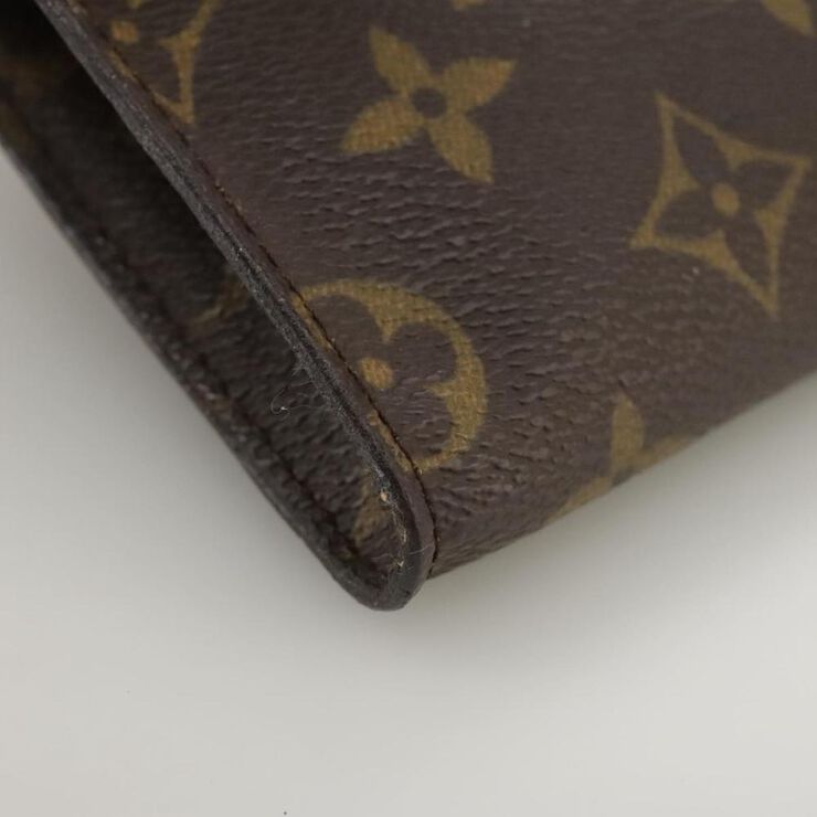 Louis Vuitton Pouch