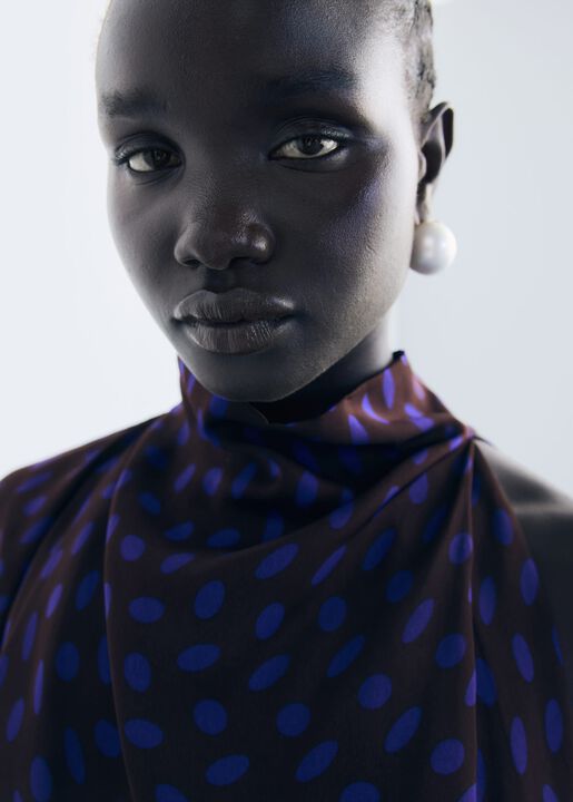 BLOUSE. -- DEEPY