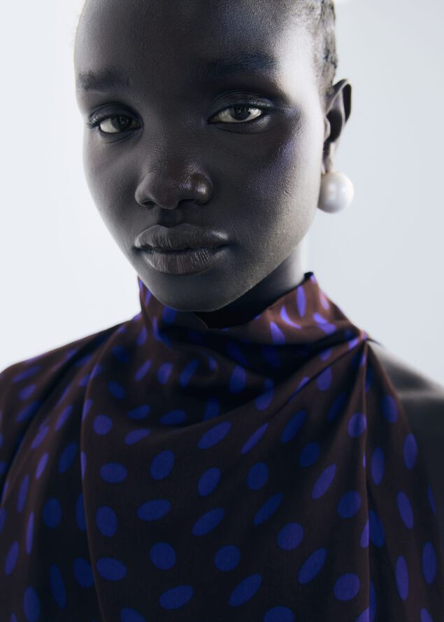 BLOUSE. -- DEEPY
