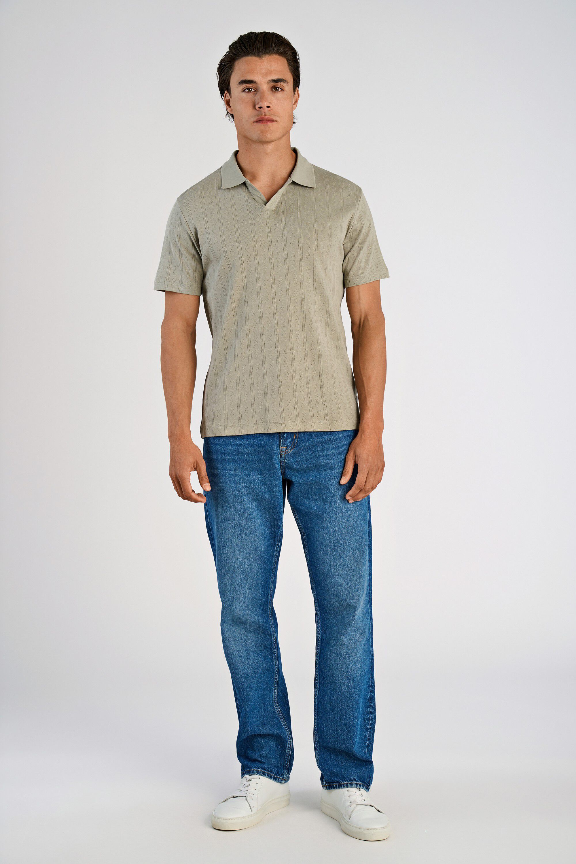 Jacquard v-neck polo S/S