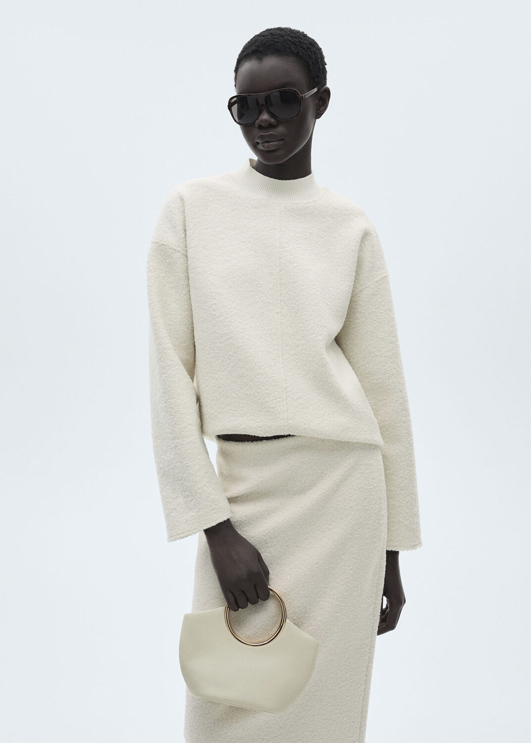 Sweatshirts & sweatpants