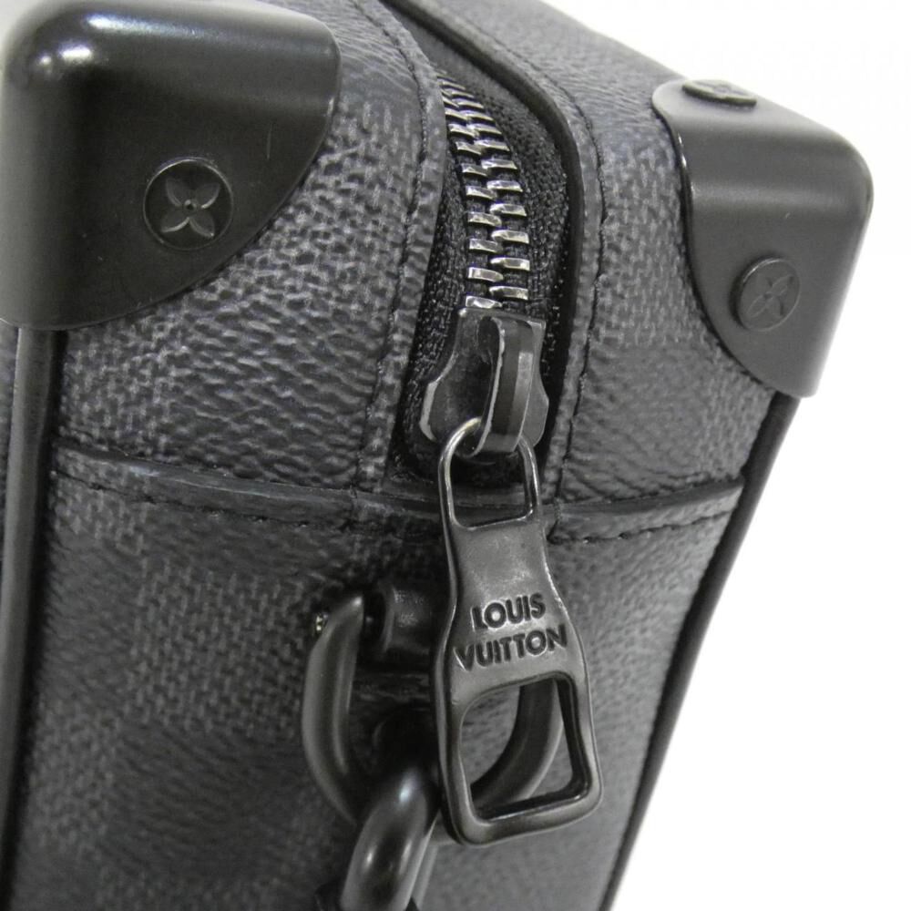 Louis Vuitton Shoulder Bags