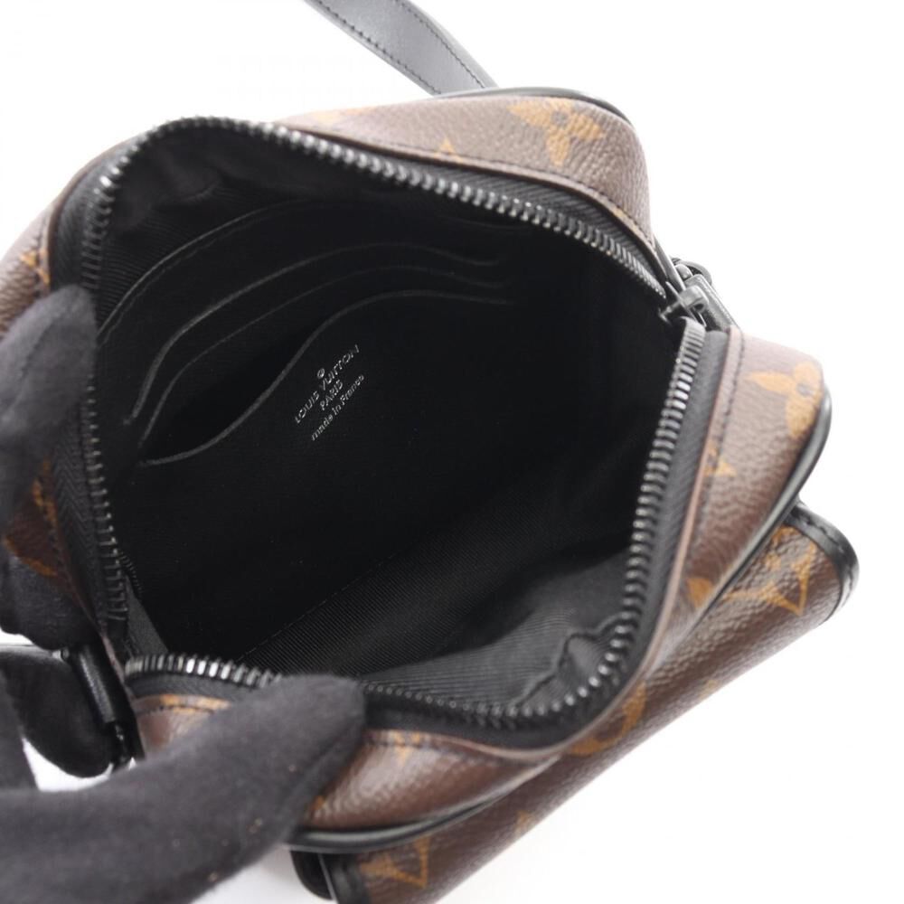 Louis Vuitton Shoulder Bags