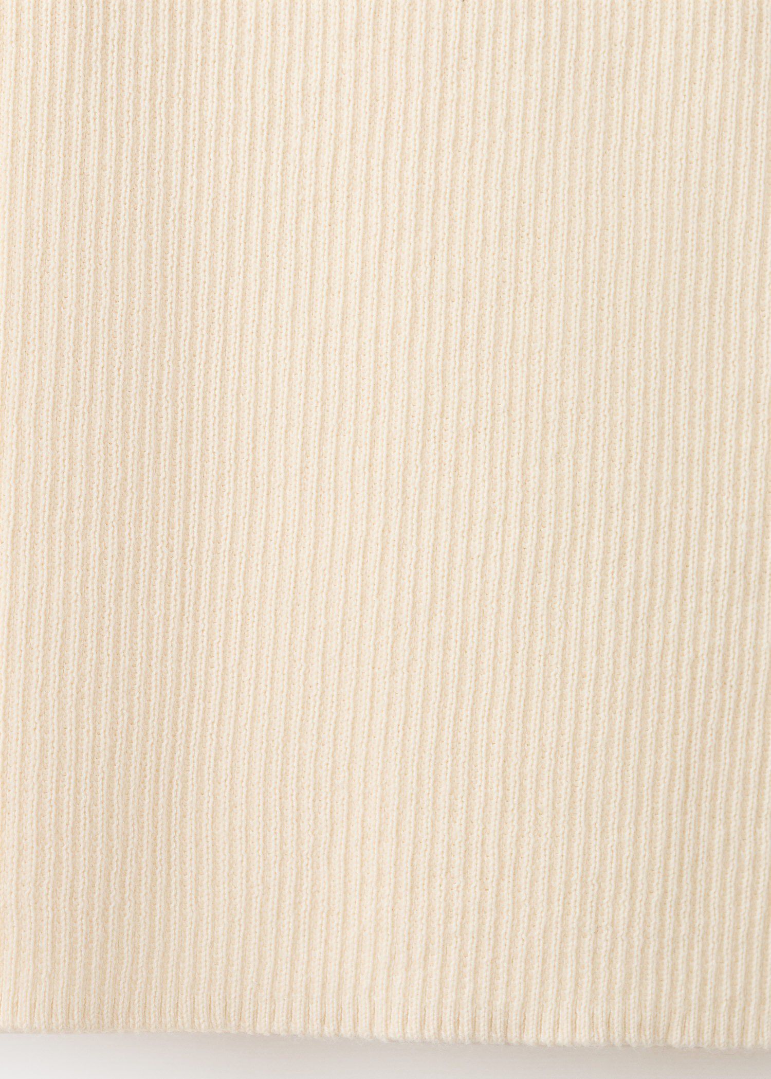 Fitted fine-knit top