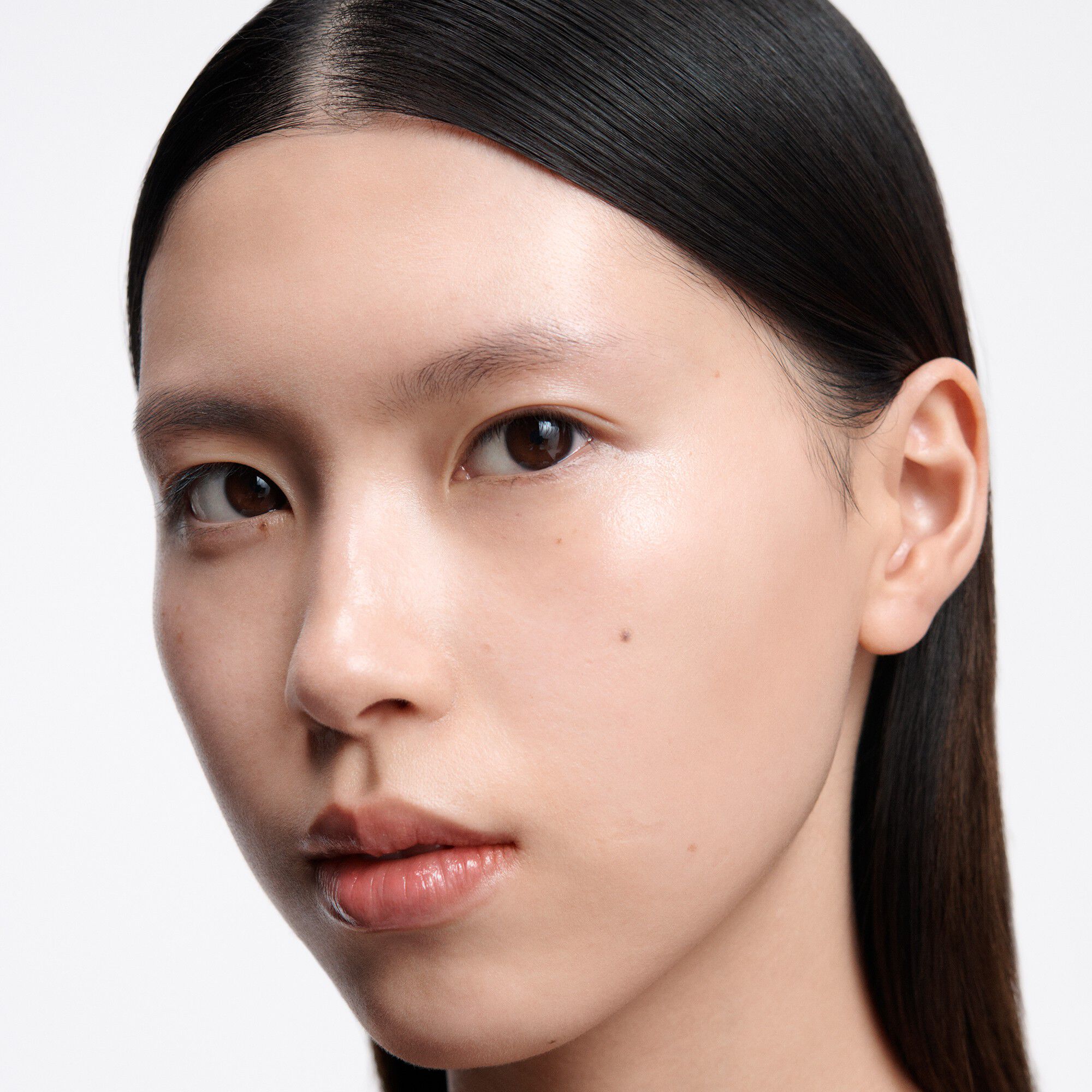 Skin Enhance Luminous Tinted Serum