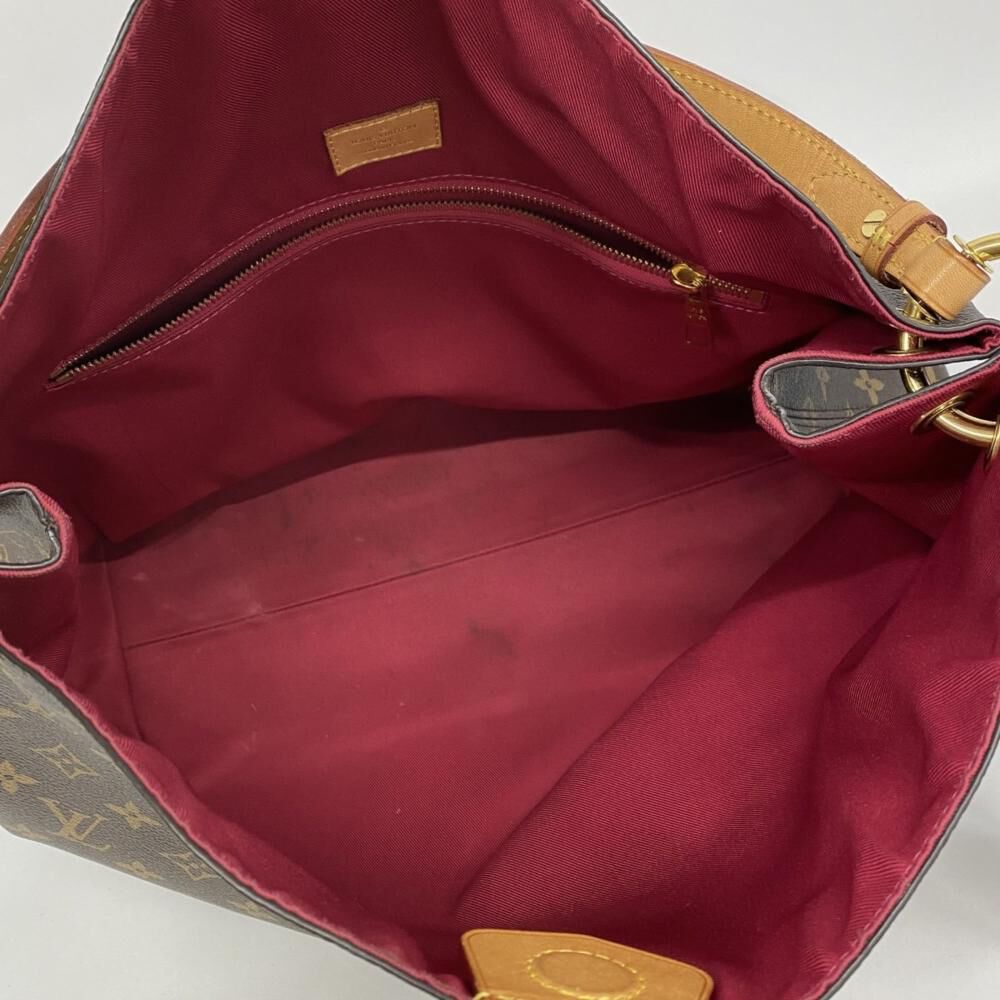 Louis Vuitton Shoulder Bags