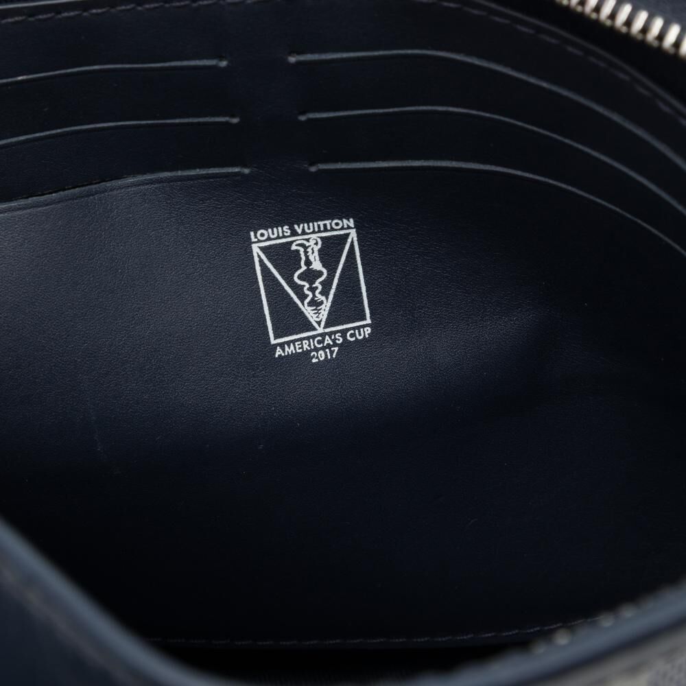 Louis Vuitton Pochette Homme