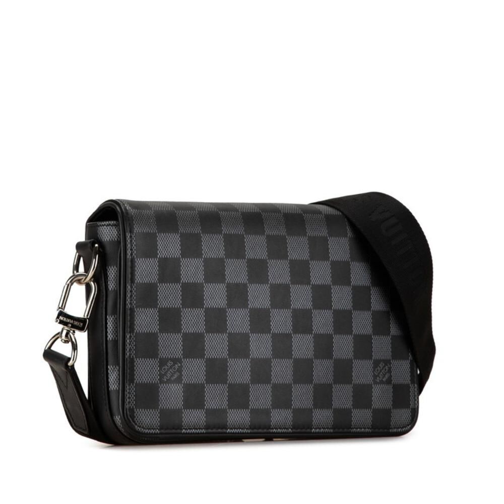 Louis Vuitton Shoulder Bags