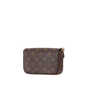 Louis Vuitton Shoulder Bags