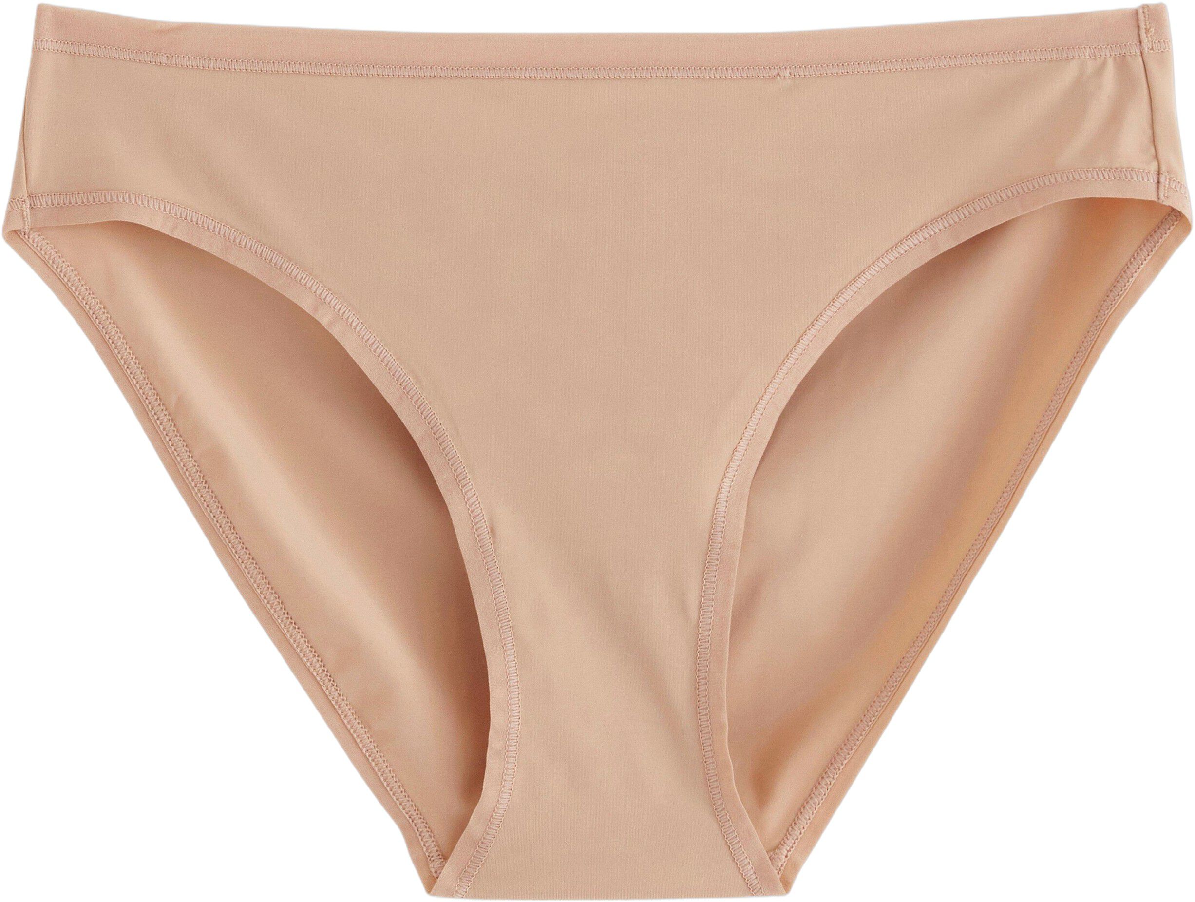 Bikinitrosor med normal midja