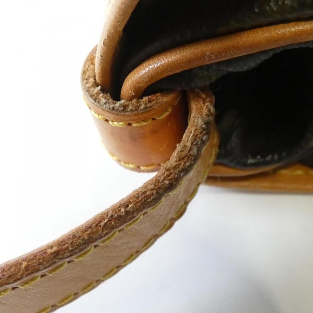 Louis Vuitton Saumur