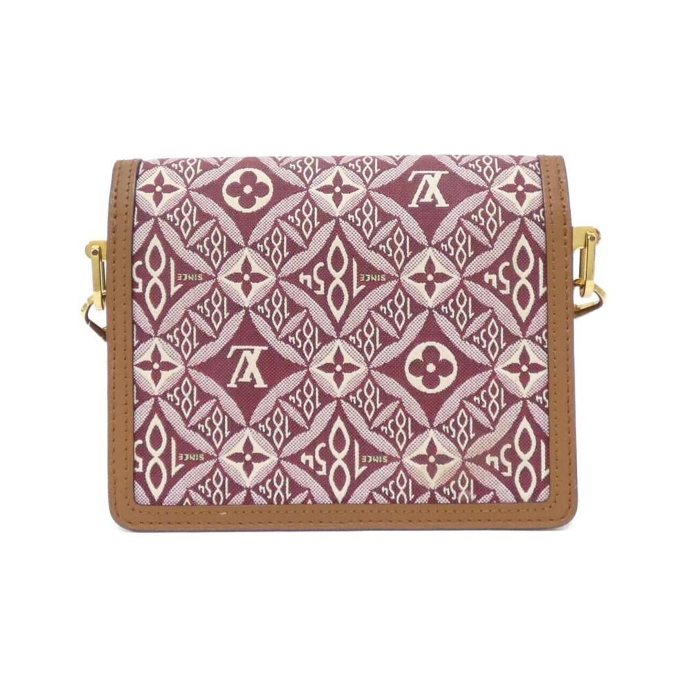 Louis Vuitton Shoulder Bags