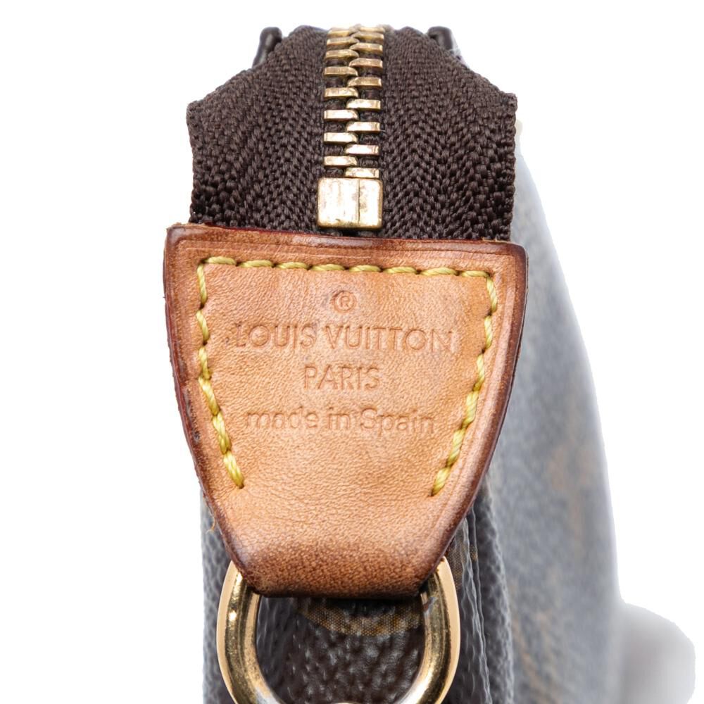 Louis Vuitton Pochette Accessoires