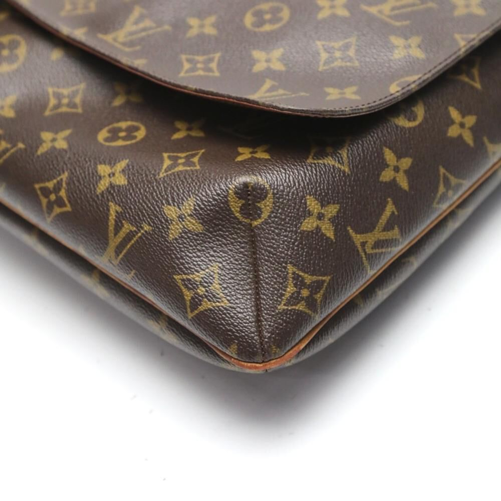 Louis Vuitton Shoulder Bags
