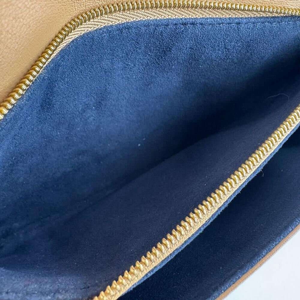 Louis Vuitton Coussin