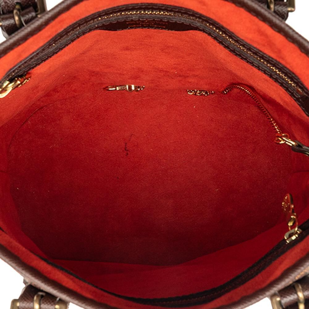 Louis Vuitton Marais