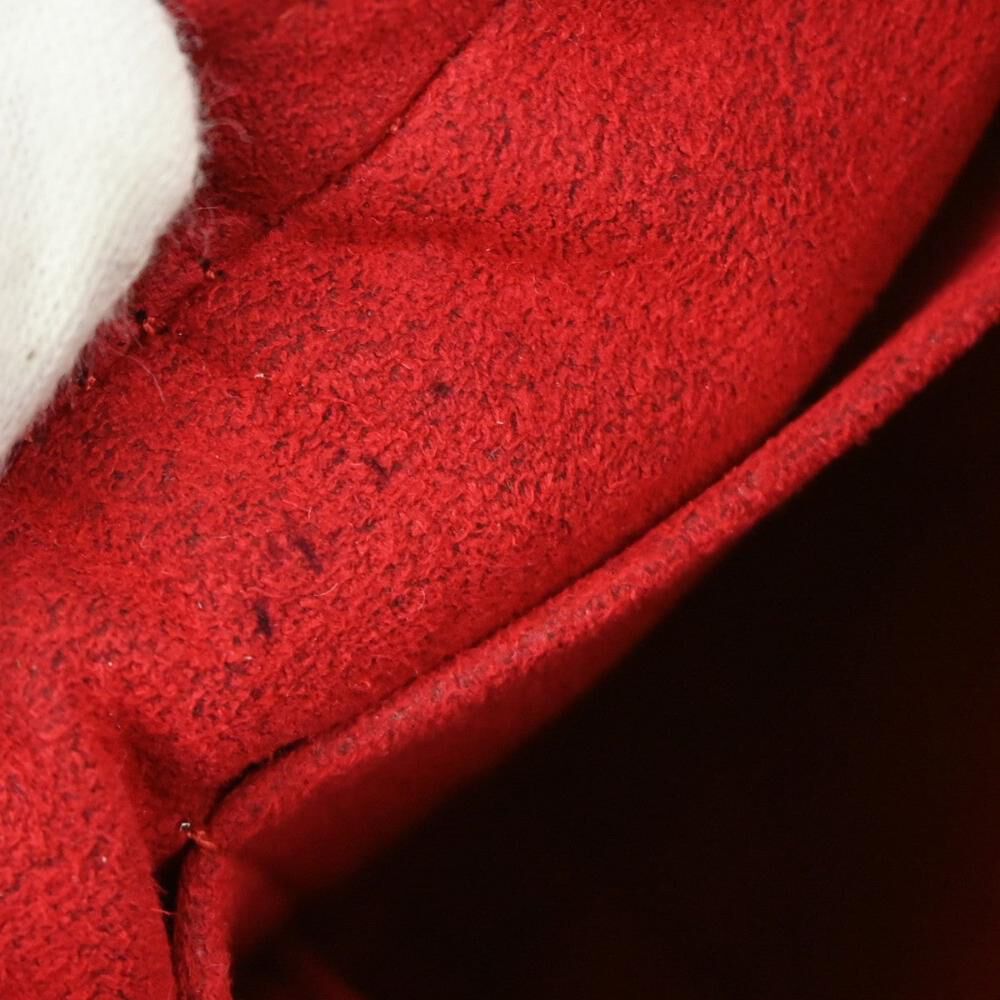 Louis Vuitton Croissant