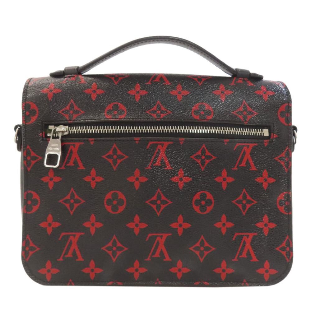 Louis Vuitton Pochette Accessoires