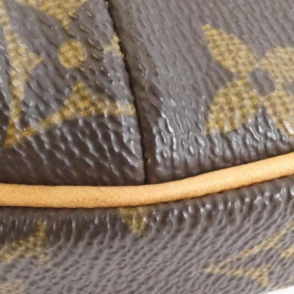 Louis Vuitton Croissant