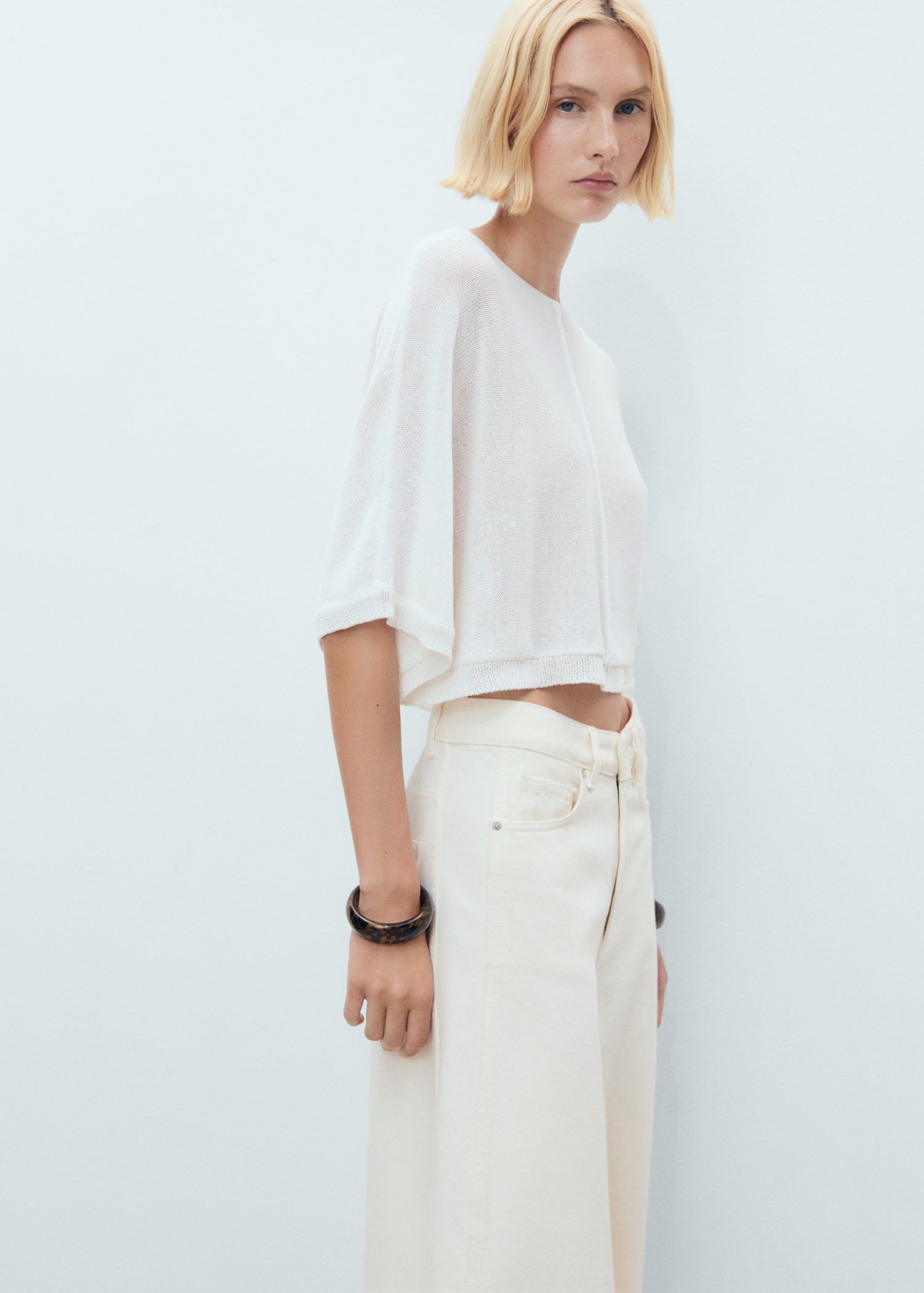 Oversized fine-knit sweater