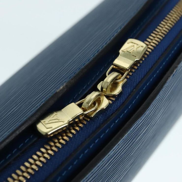 Louis Vuitton Dauphine