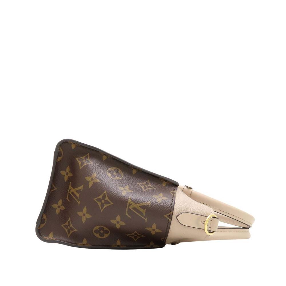 Louis Vuitton On My Side