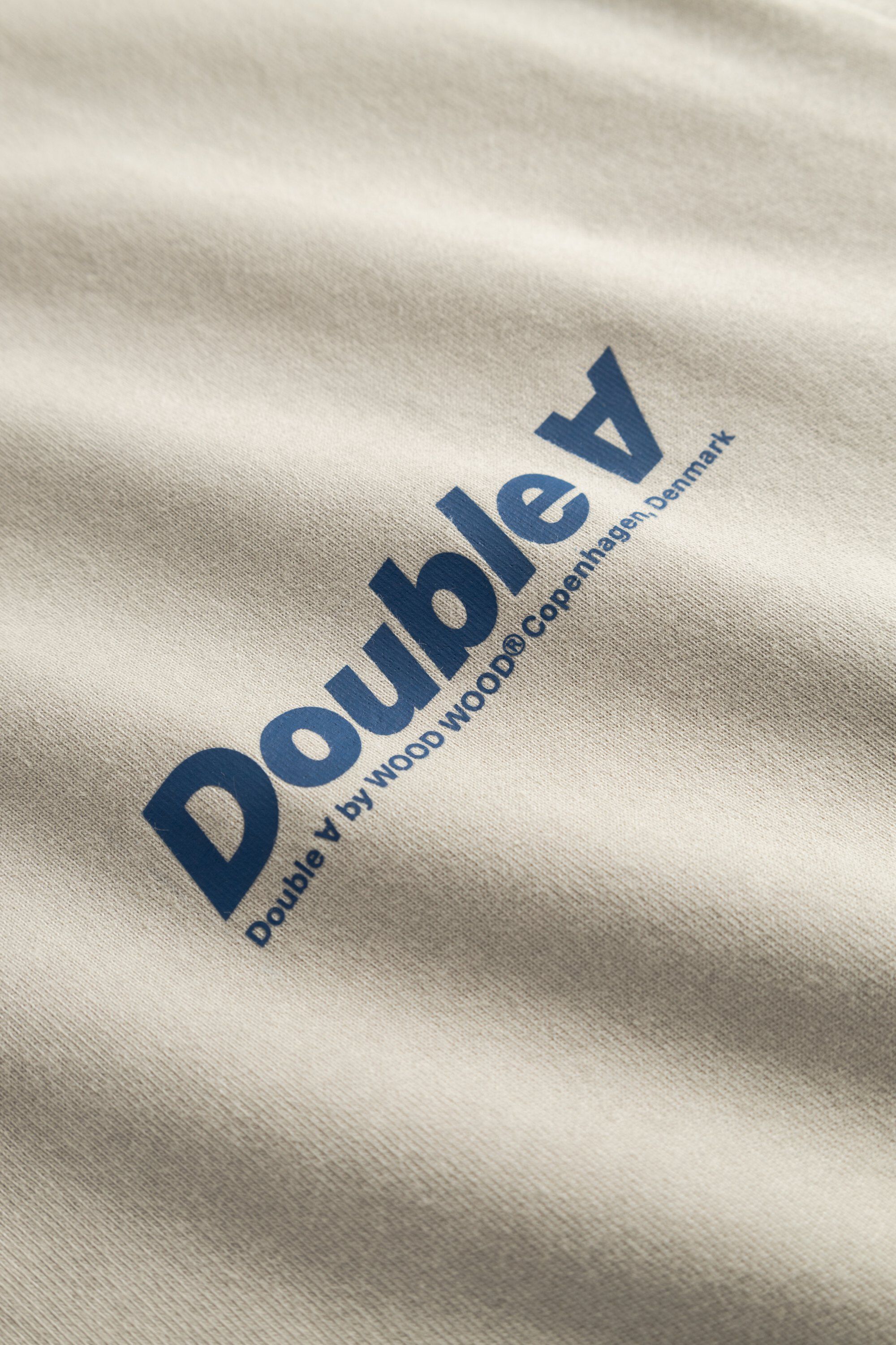 WWLiam tee italic 25210