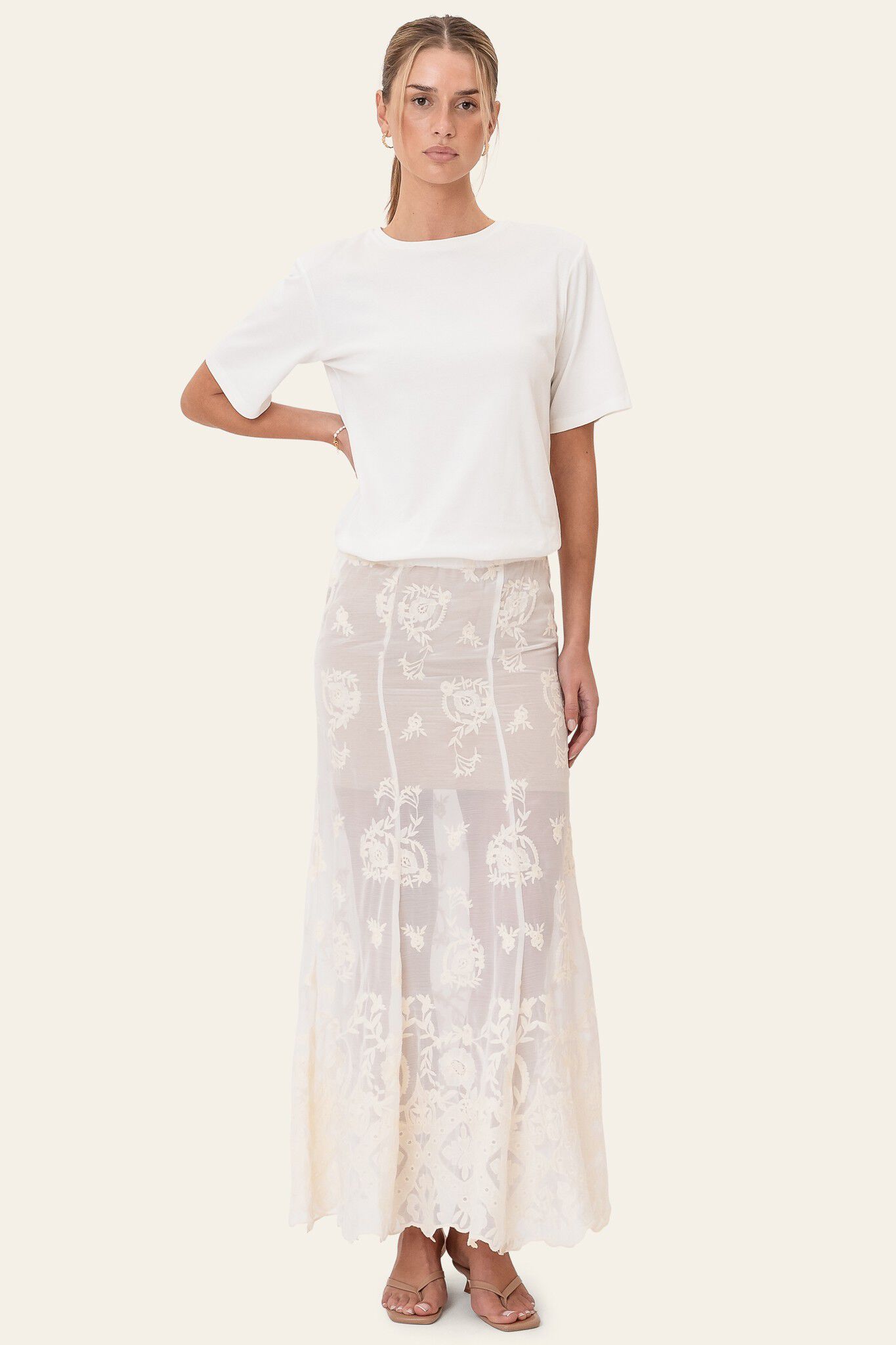 EllinorIC Lace Maxi Skirt