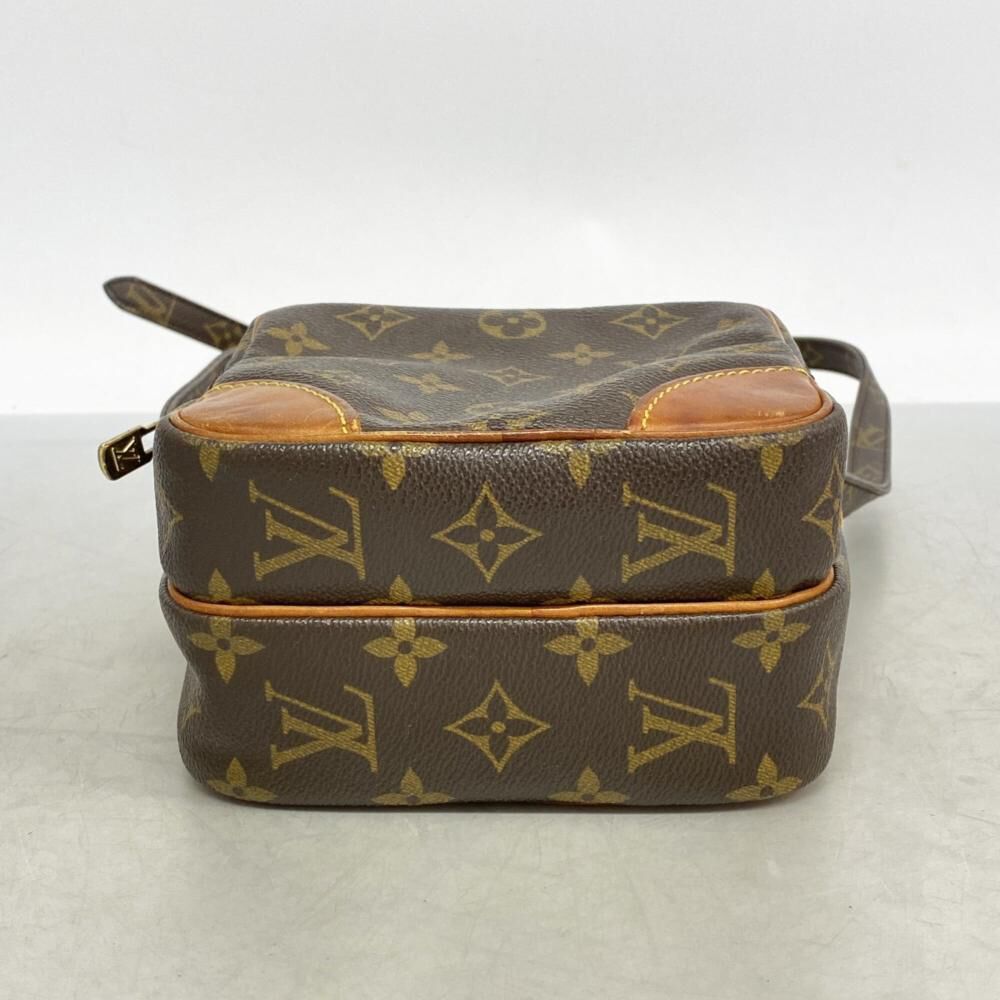 Louis Vuitton Shoulder Bags