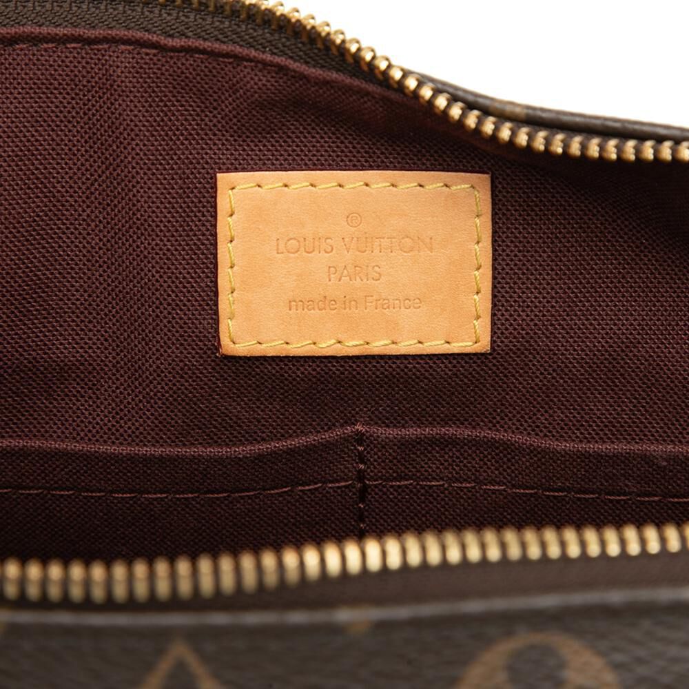 Louis Vuitton Shoulder Bags
