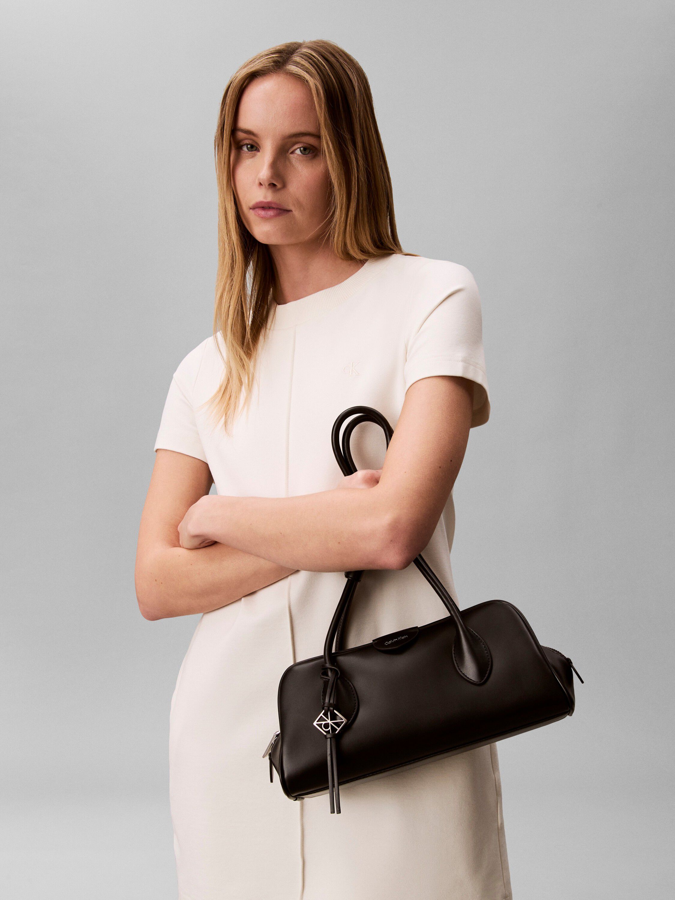 EMBLEM TRIO SHOULDER BAG