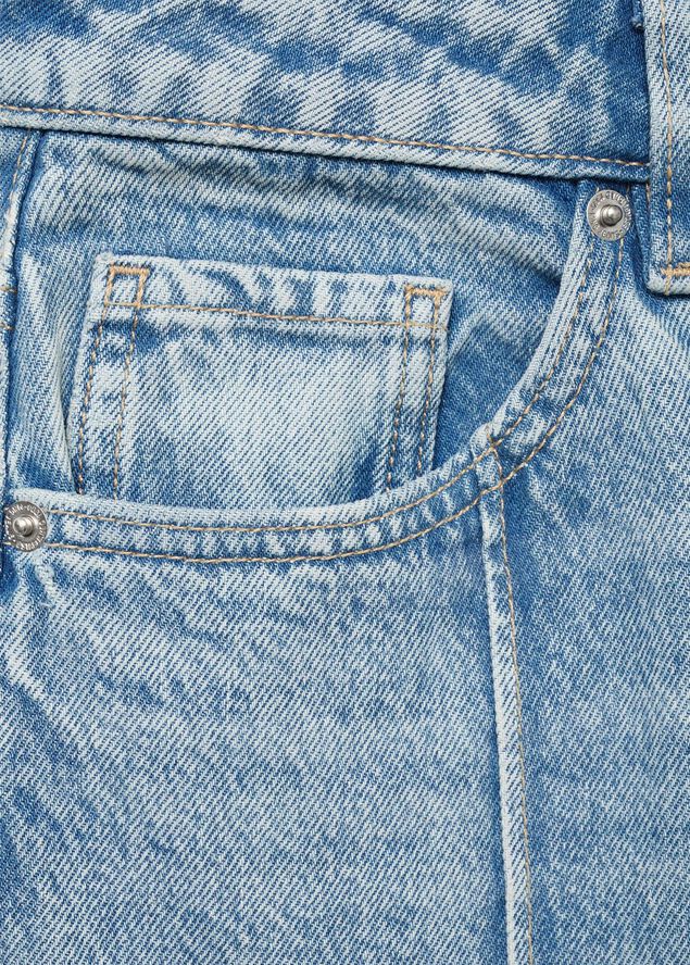 JEANS. -- PAULA