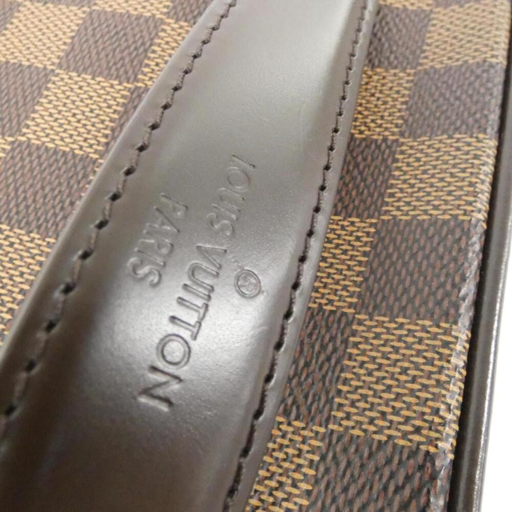 Louis Vuitton Clutch