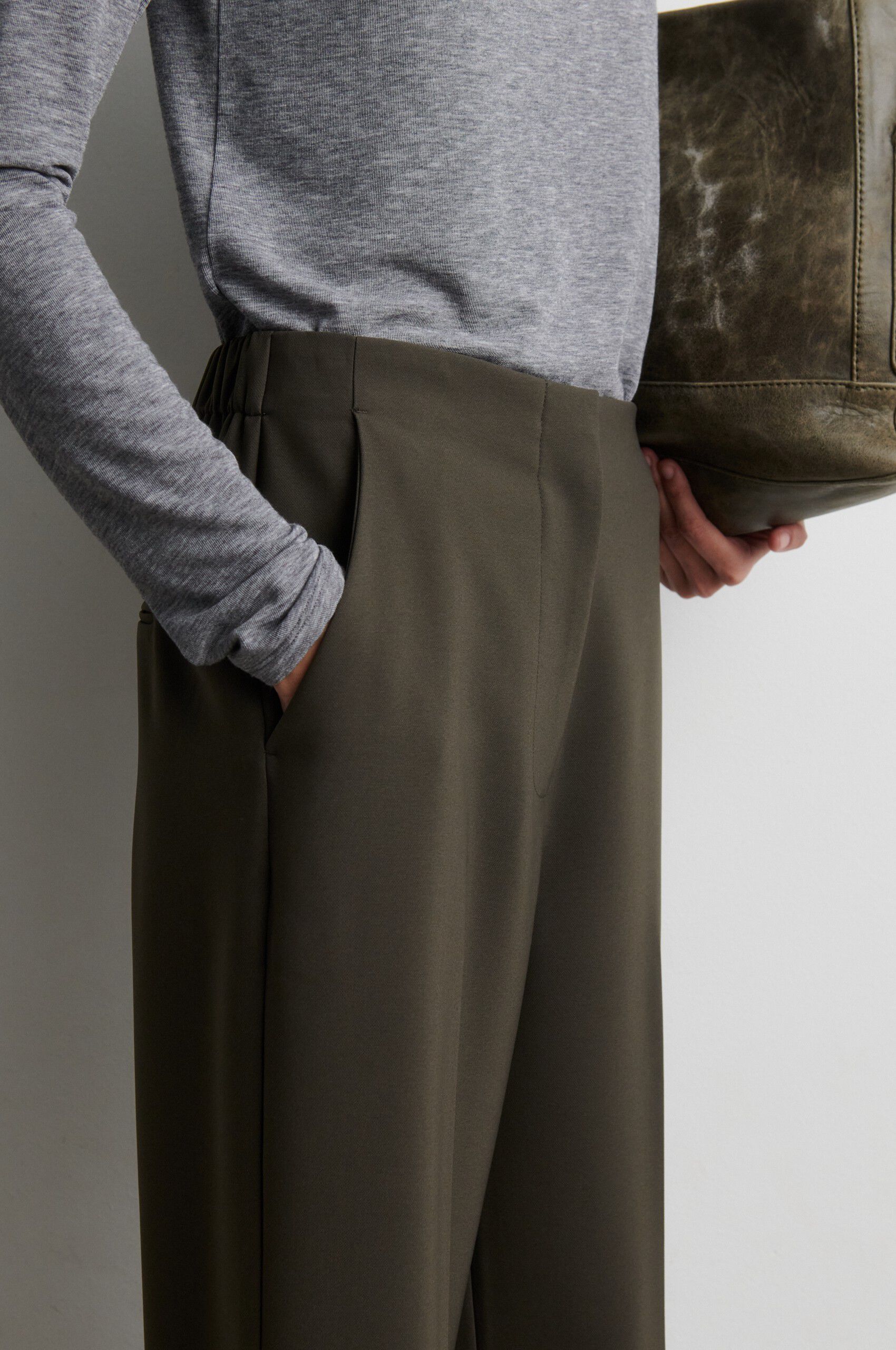 Fique Classic Trousers