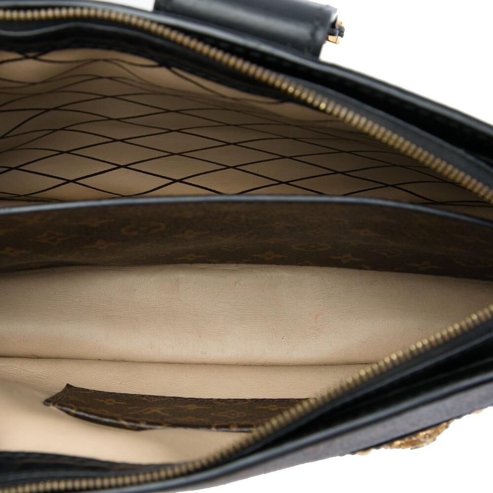 Louis Vuitton Clutch