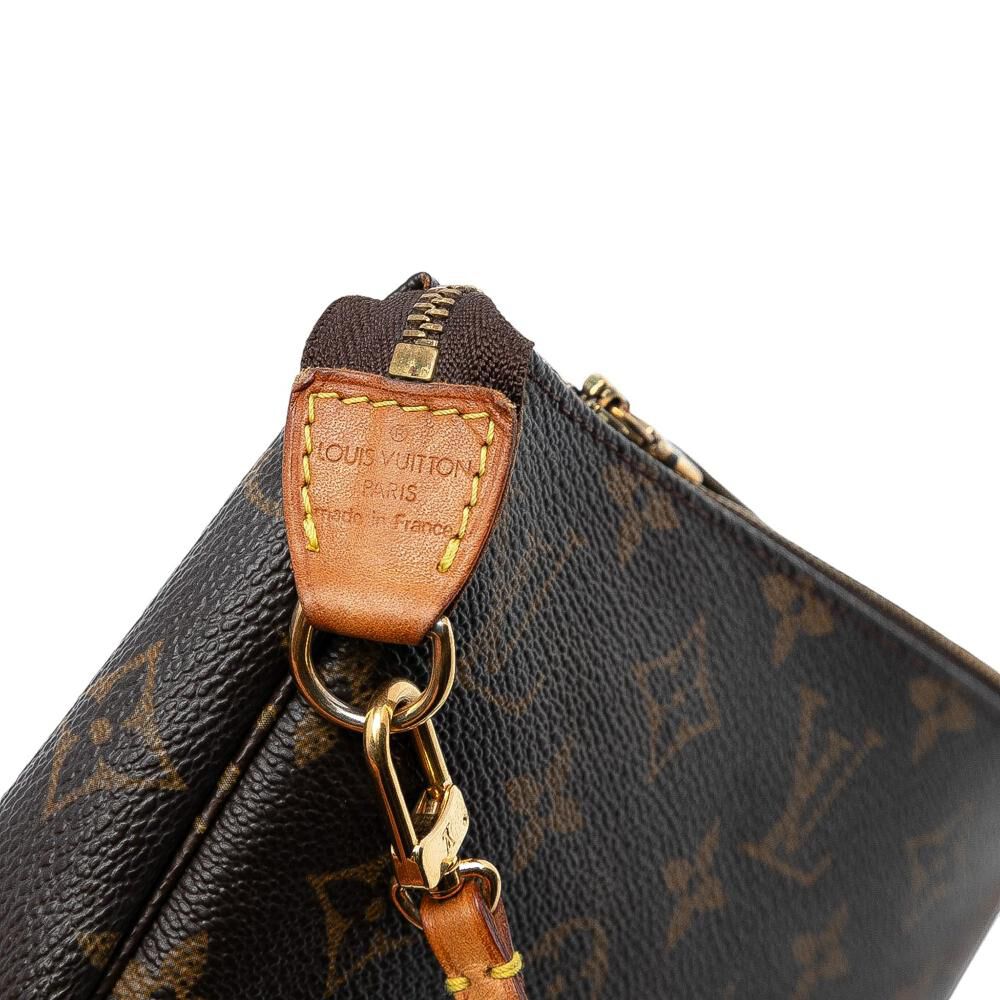 Louis Vuitton Pochette Accessoires