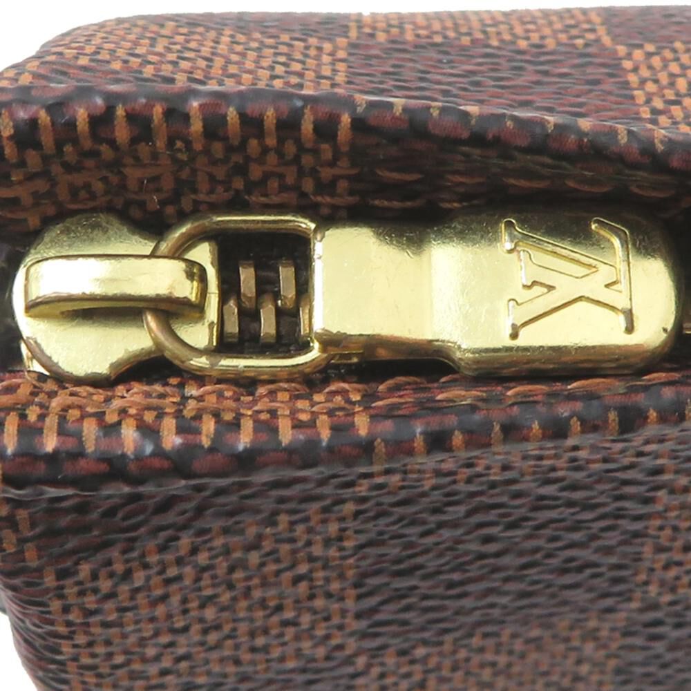 Louis Vuitton Trousse Makeup