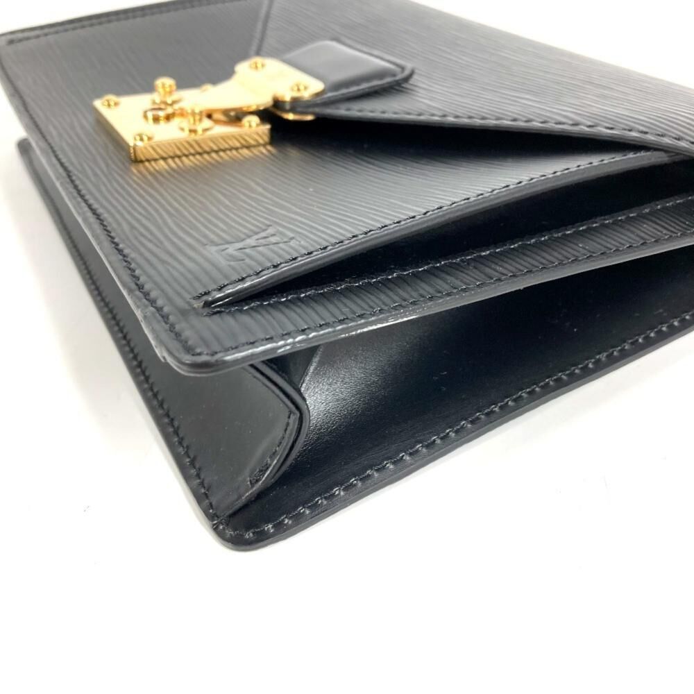 Louis Vuitton Clutch